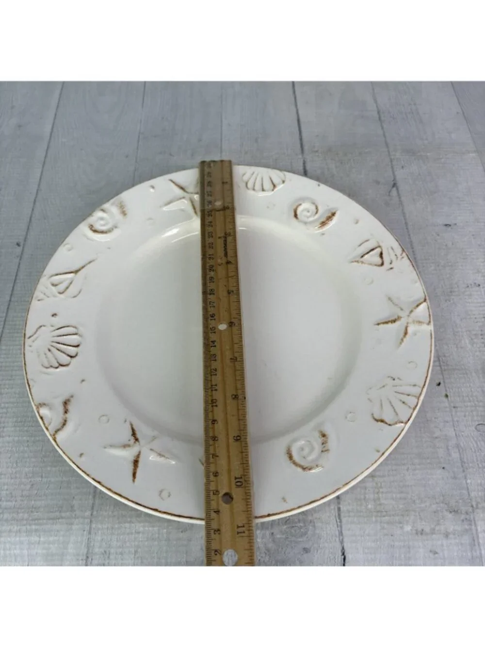 Thomson Pottery HAMPTON Seashells Embossed  Rustic Off White Dinner Plates Set 5